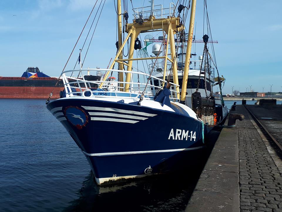 Arrestation d’un navire néerlandais pratiquant la pêche électrique
